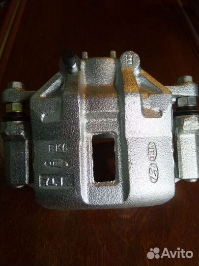 Суппорт тормозной передний правый на хендай