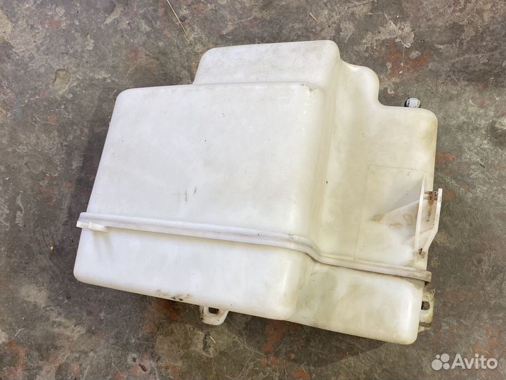 Бачок омывателя лобового стекла range rover