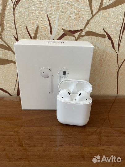 Airpods 2 с беспроводной зарядкой