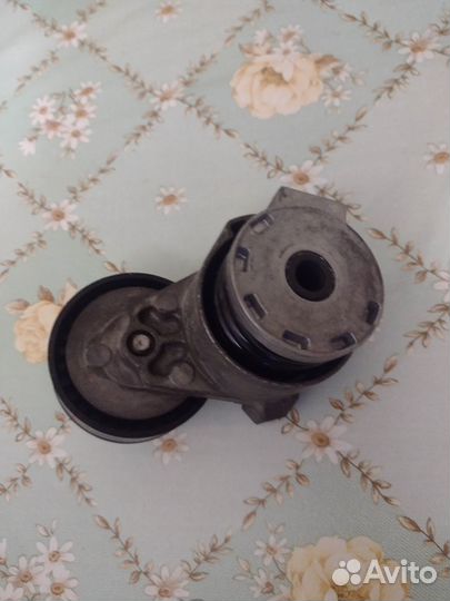 Ролик натяжителя рено