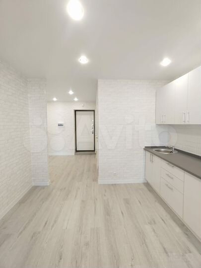 2-к. квартира, 71 м², 8/14 эт.