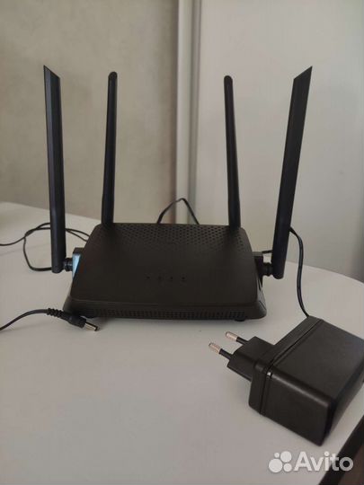 Wi-Fi роутер D-Link DIR-825