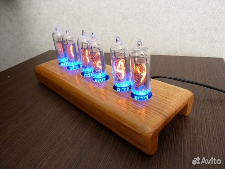 Часы на газоразрядных индикаторах ин-14