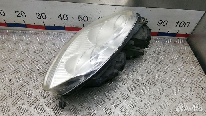 Фара правая Volkswagen Jetta 5 2006