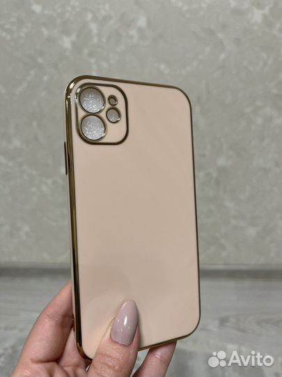 Чехол на iPhone 11