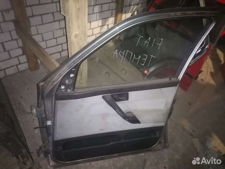 Дверь передняя правая Fiat tempra