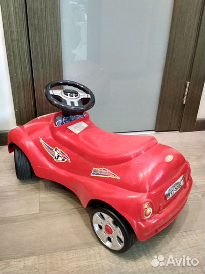 Машинка каталка детская