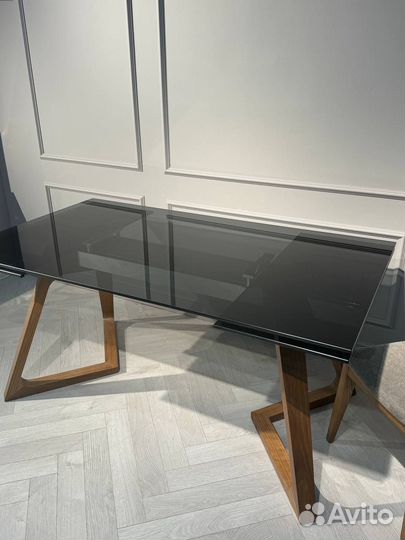 Обеденный стол Бостон