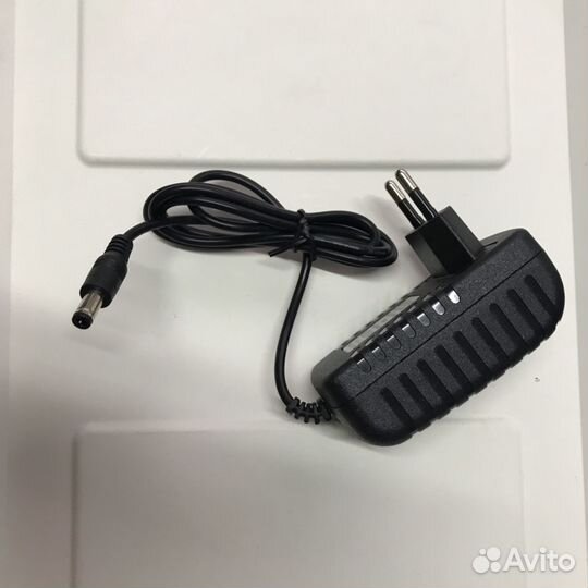 Сетевые адаптеры, блоки питания Триколор