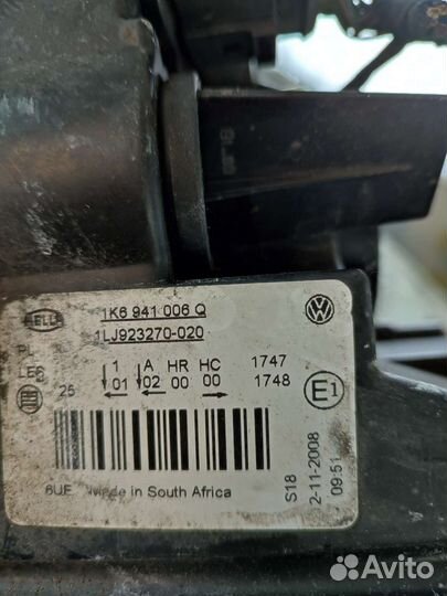 Правая фара Vw Jetta V