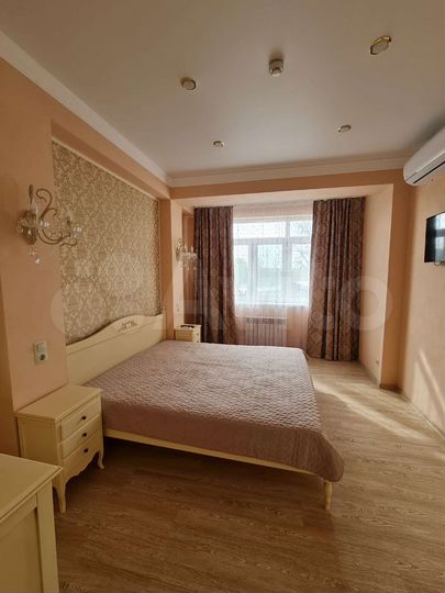 2-к. квартира, 43 м², 2/13 эт.