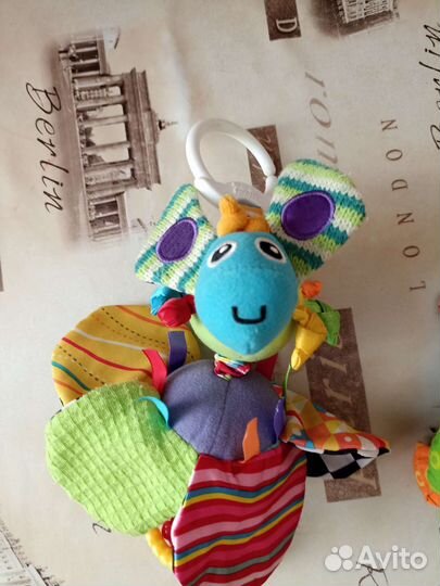 Игрушка весёлая букашка Lamaze