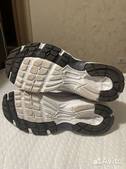 Кроссовки женские 38/38,5