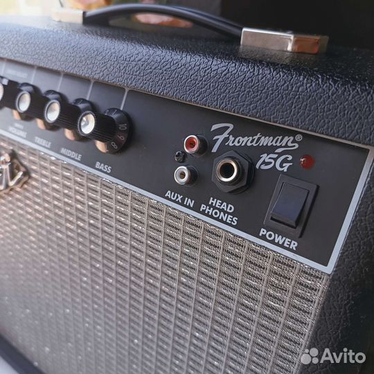 Гитарный комбоусилитель fender g15