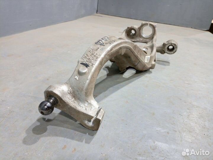 Кулак поворотный передний правый Audi A6 C8