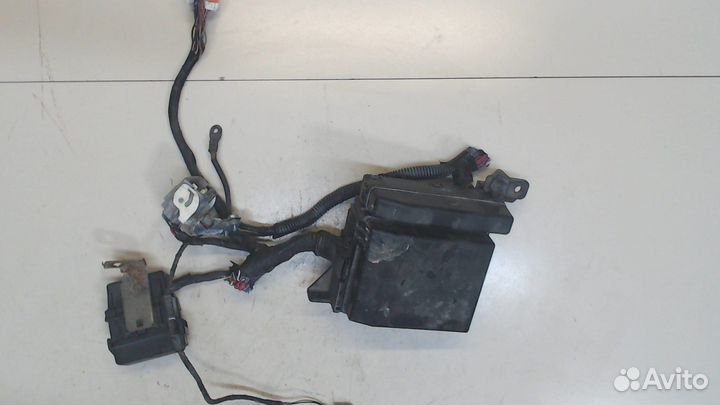 Блок предохранителей Mitsubishi Galant, 2004