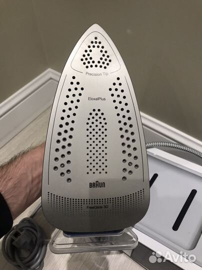 Утюг с парогенератором Braun