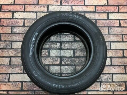 Yokohama dB Decibel E70 215/60 R16 95V