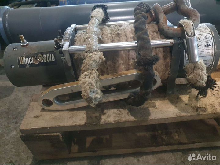 Лебёдка Electric winch 9500 LBS 12V