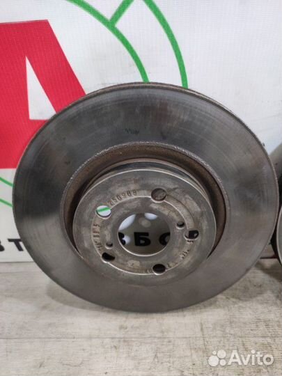 Суппорта и диски передняя Toyota Avensis T25