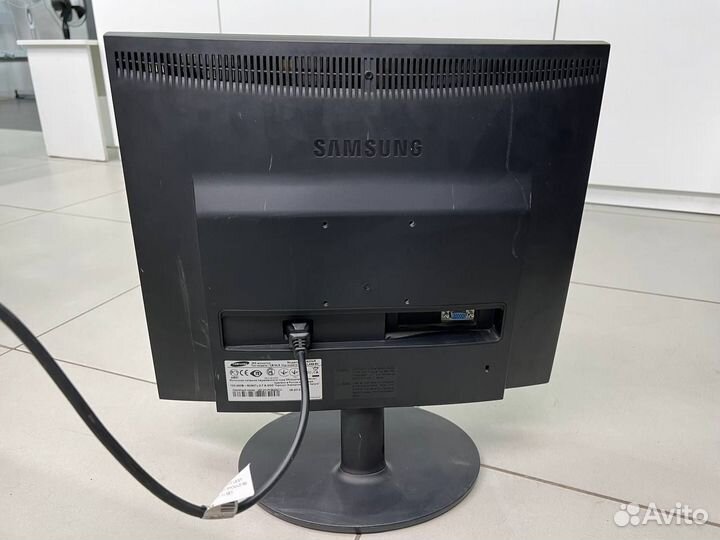 Мониторы Samsung SyncMaster E1920NR