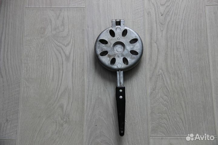 Вафельница орешница СССР