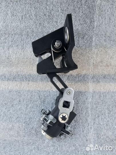 Bmw k1200gt замок сиденья