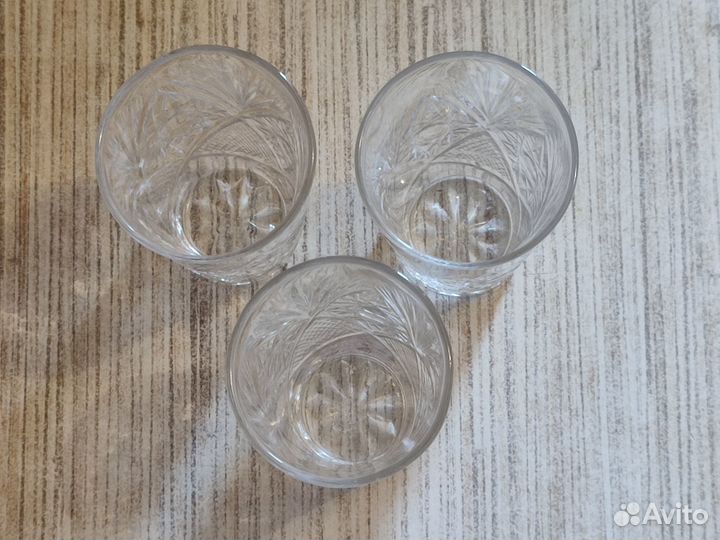 Стаканчики. Хрусталь. Высота-8,5 см. Цена за 3 шт