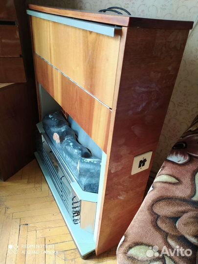 Электрокамин с баром для дачн.уютного интерьера