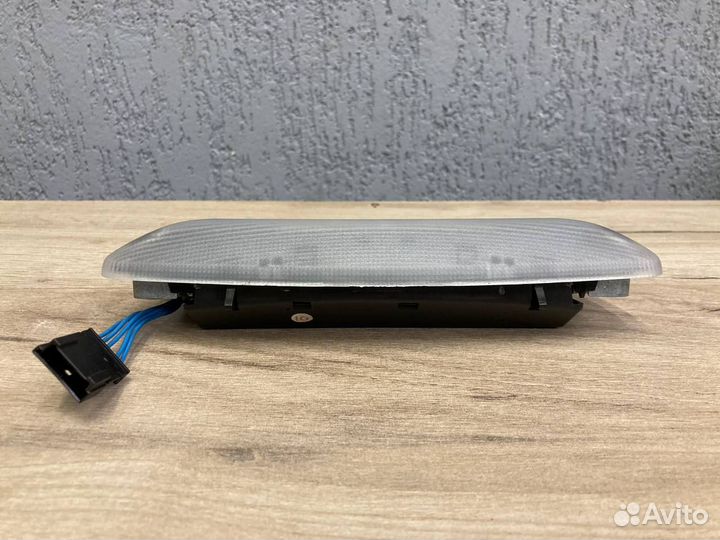 Плафон освещения салона задний Mercedes S203 S210