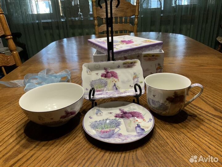 Подарочный набор столовой посуды