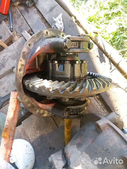 Редуктор заднего моста dymos Z39*8 A-050