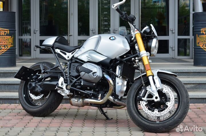 BMW R Nine T