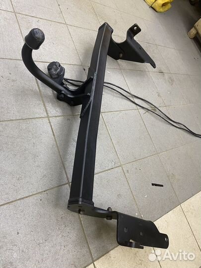 Фаркоп на toyota rav4 бу