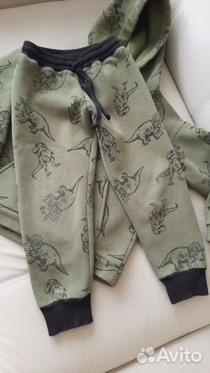 Костюм брюки и толстовка