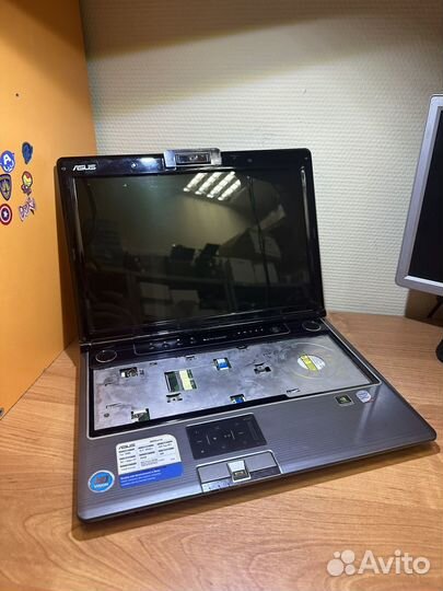 Ноутбук asus M50S