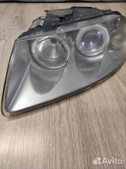 Фара передняя левая