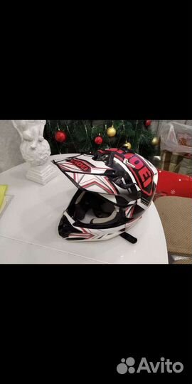 Кроссовый шлем