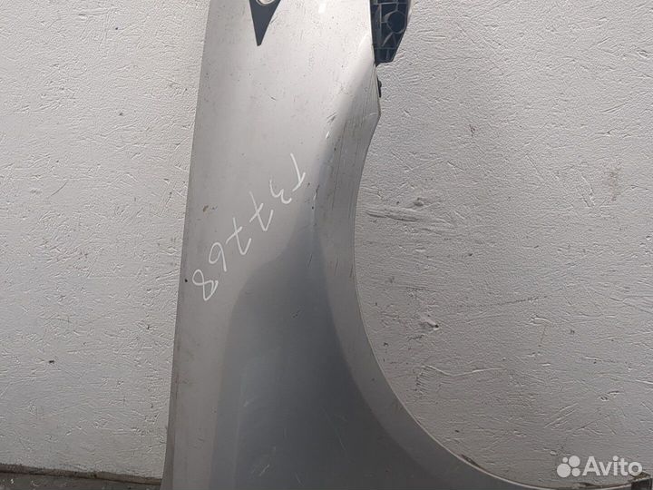 Крыло Lexus IS, 2008