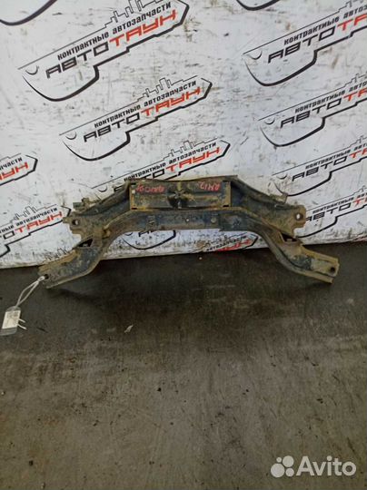 Балка подвески задняя nissan liberty PM12 RM12 зад