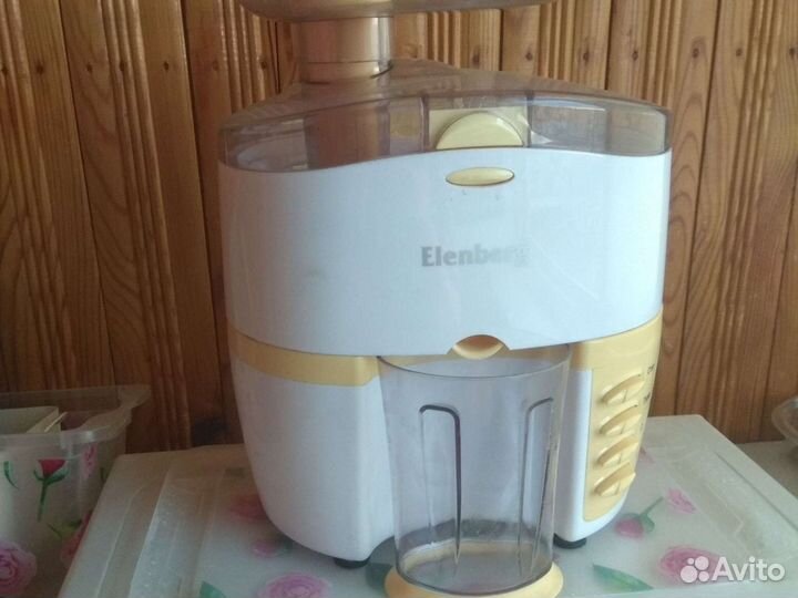 Соковыжималка новая