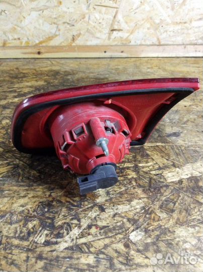 Фонарь заднего хода задний левый Volkswagen Passat