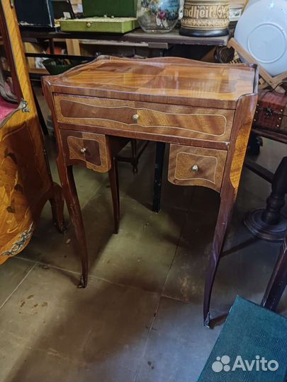 Консольный столик