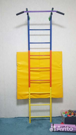 Шведская стенка, в подарок мат для неё