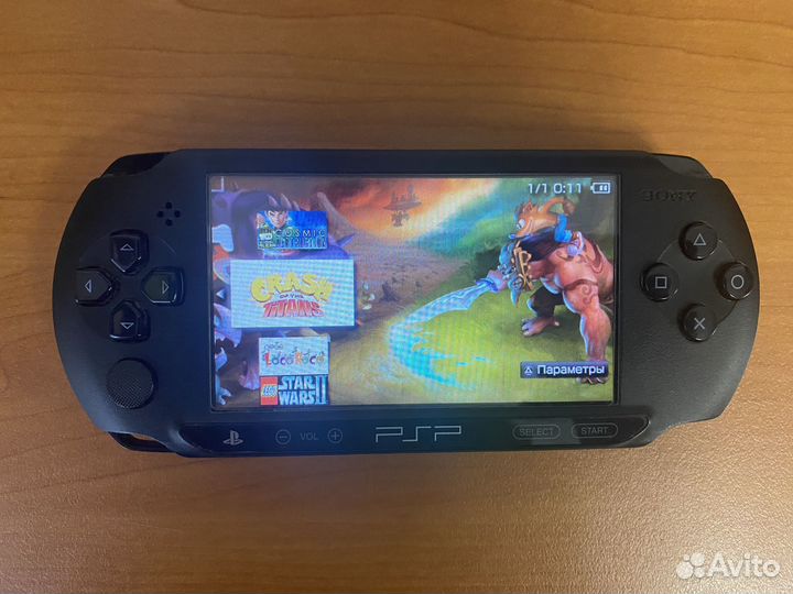 Sony PSP e1008 прошитая + 13 игр