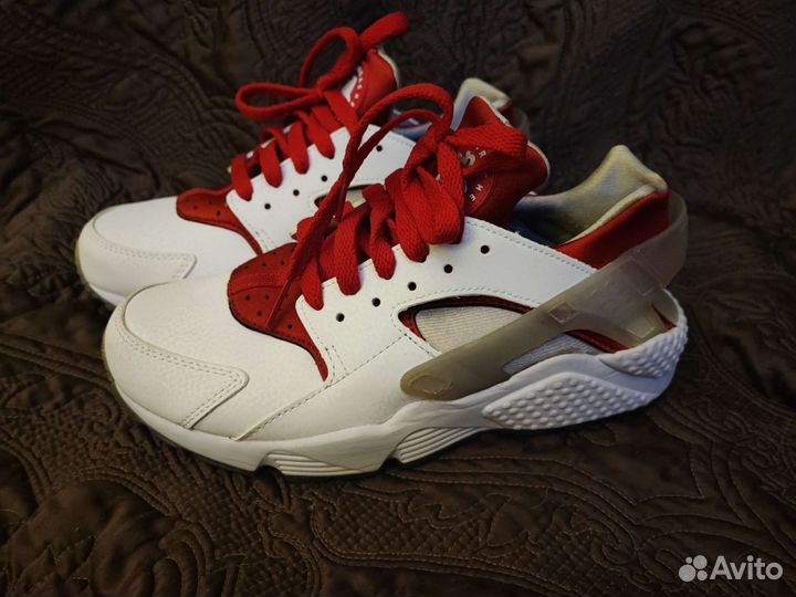 Кроссовки Nike Huarache женские 37.5