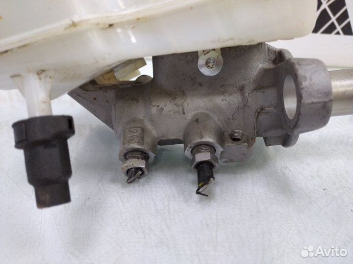 Главный тормозной цилиндр Volvo S90 2 D4