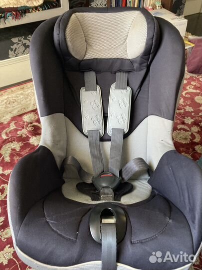 Детское автокресло chicco isofix 0-18 кг