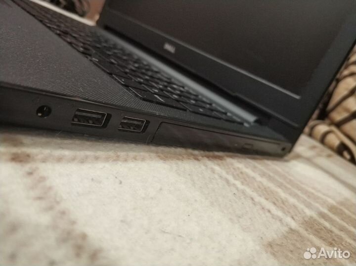 Ноутбук dtll Vostro 15