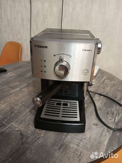 Кофеварка рожковая saeco